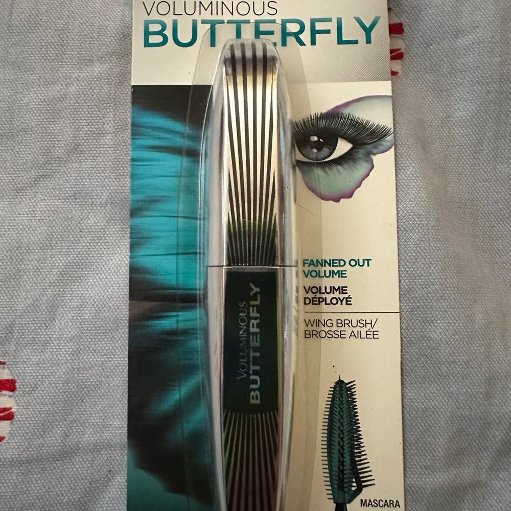 L'Oreal Paris Bundle Voluminous Butterfly Mascara and Extra Intense Eyeliner Set - Picture 3 of 8